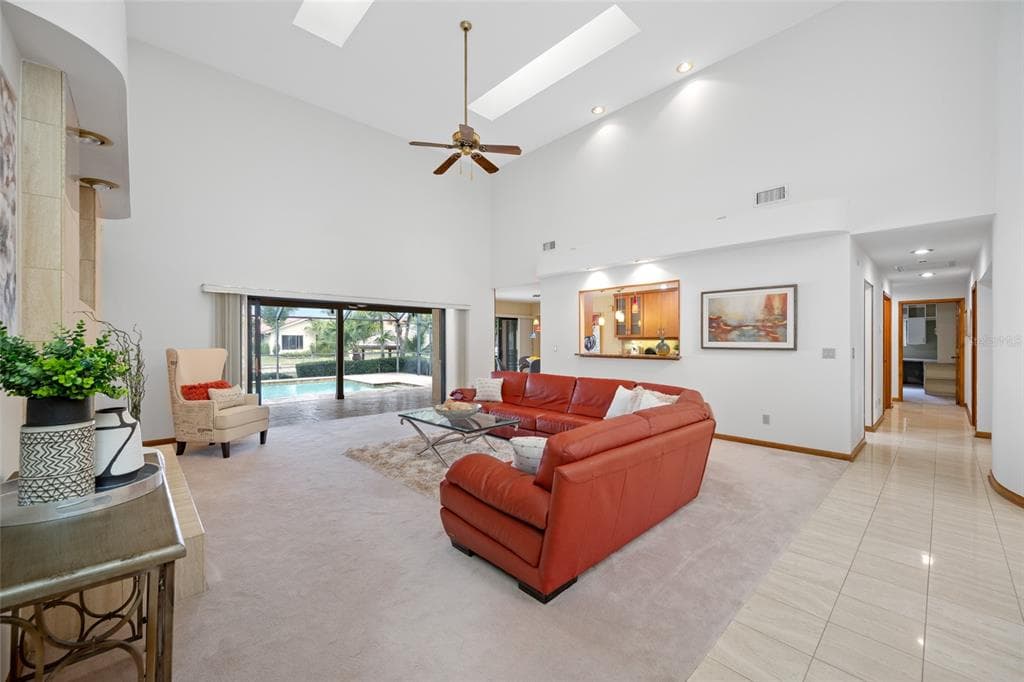 9807 COMPASS POINT WAY, TAMPA, FL 33615 — zdjęcie 4