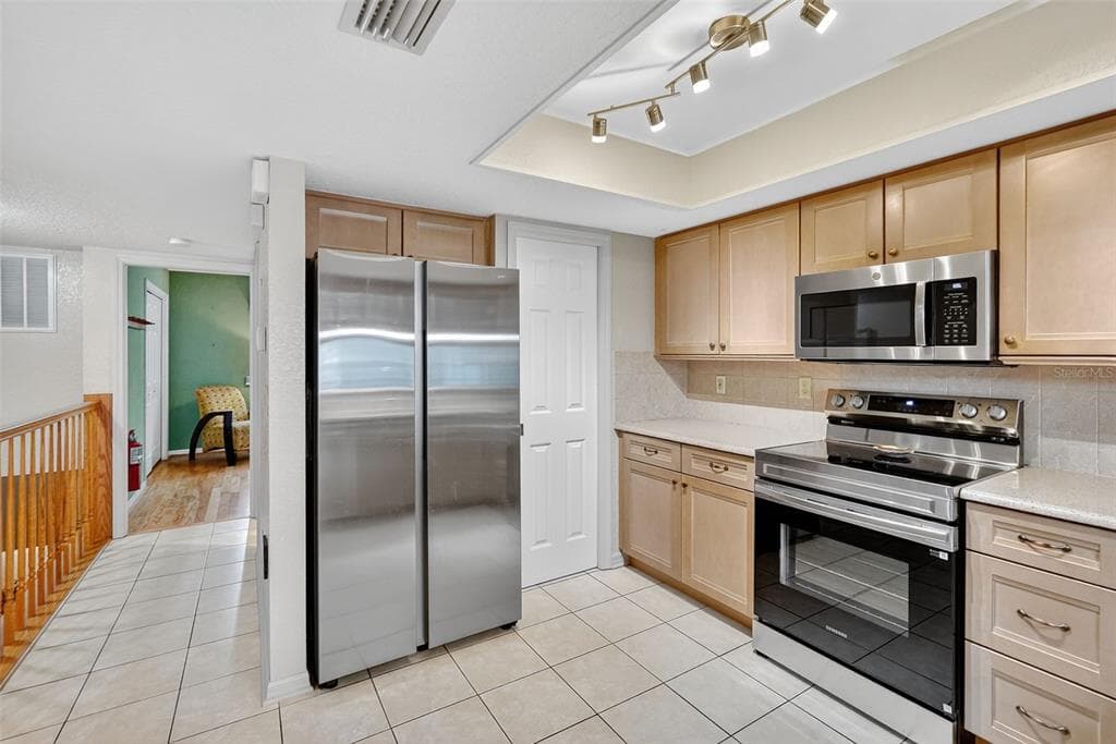 14879 SEMINOLE TRAIL, SEMINOLE, FL 33776 — zdjęcie 5