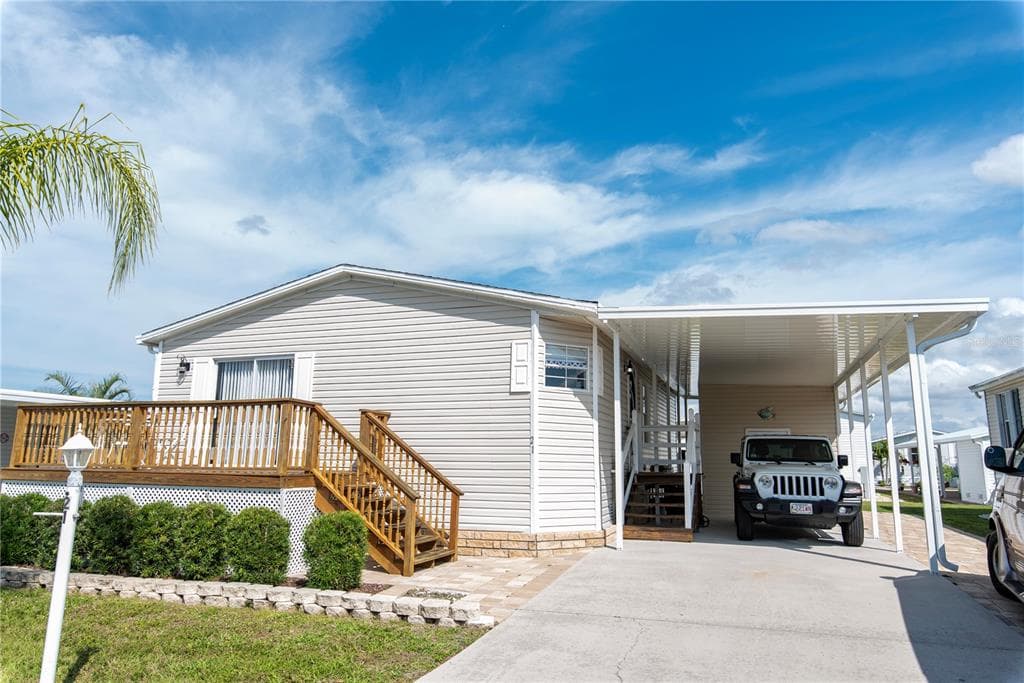 21 AMSTERDAM AVENUE, PUNTA GORDA, FL 33950