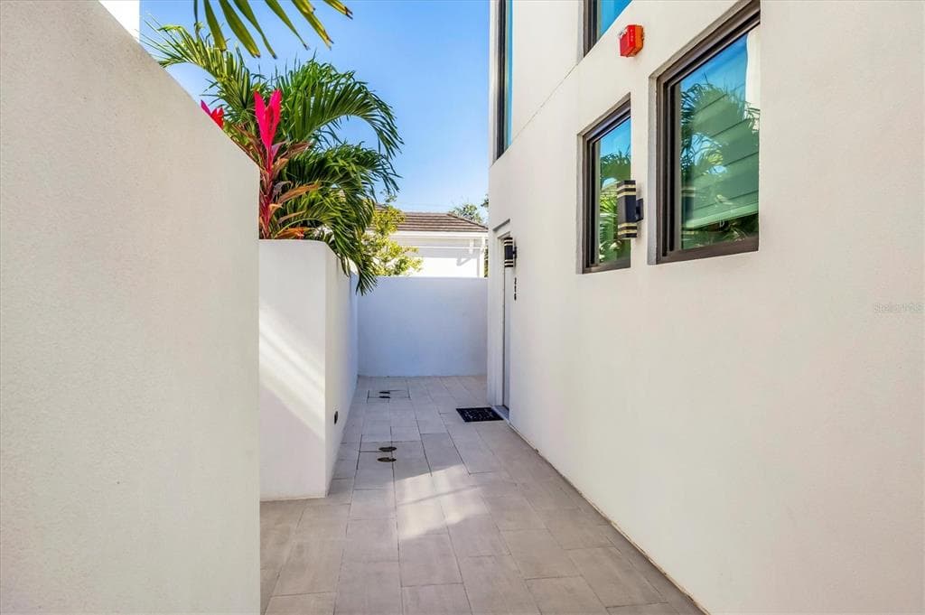 1558 4TH STREET # 216, SARASOTA, FL 34236 — zdjęcie 2