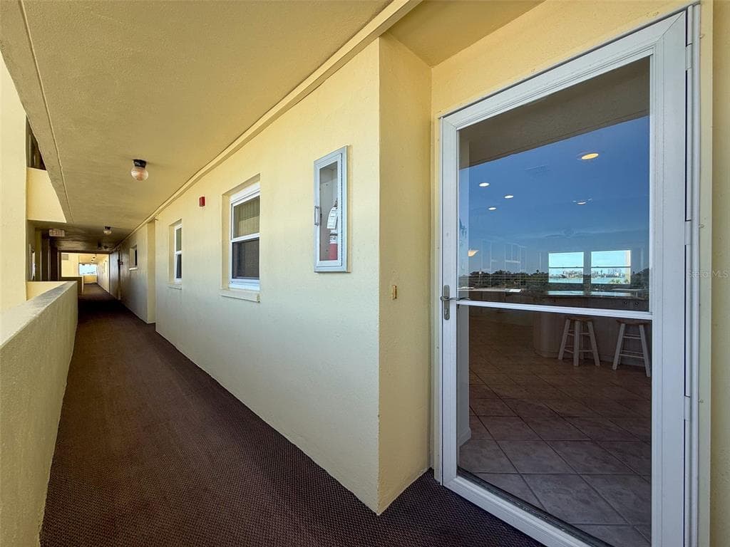 4550 COVE CIRCLE # 507, ST PETERSBURG, FL 33708 — zdjęcie 4