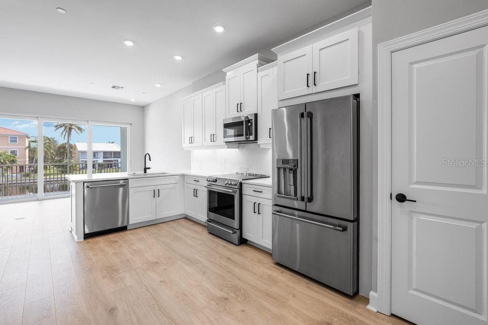 1623 SEA HAVEN DRIVE # 303, PUNTA GORDA, FL 33950 — zdjęcie 2