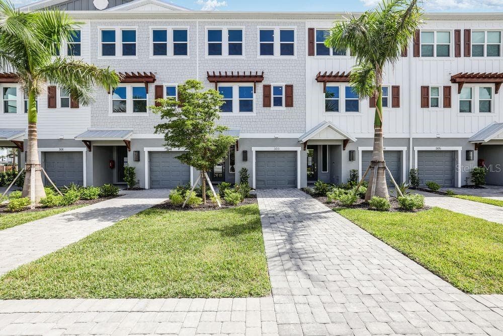 1623 SEA HAVEN DRIVE # 303, PUNTA GORDA, FL 33950