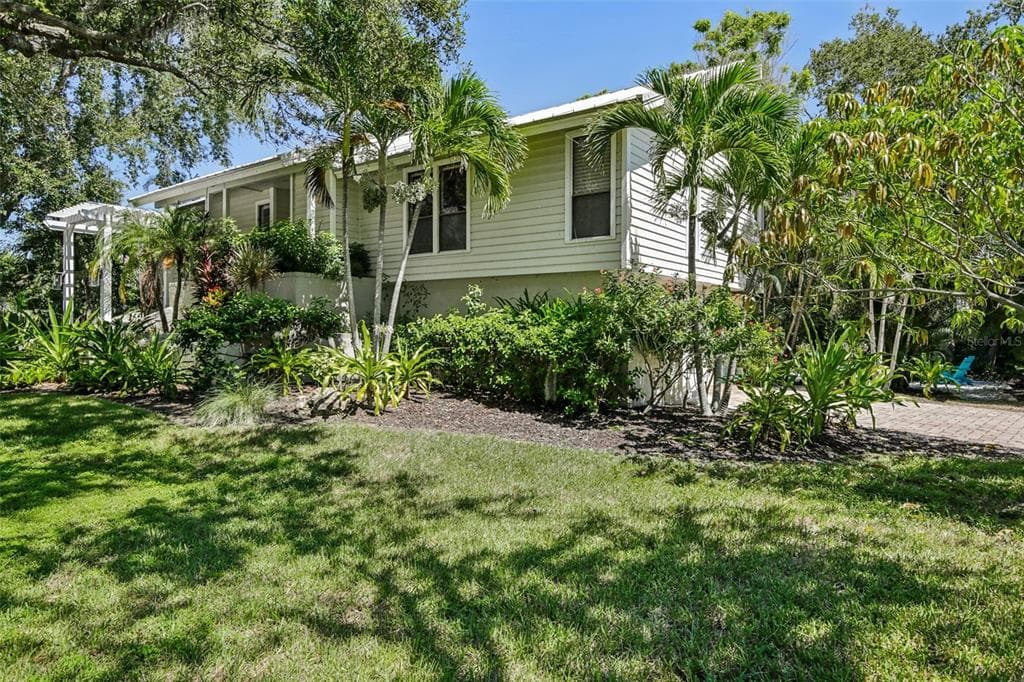 3390 BAYOU SOUND, LONGBOAT KEY, FL 34228