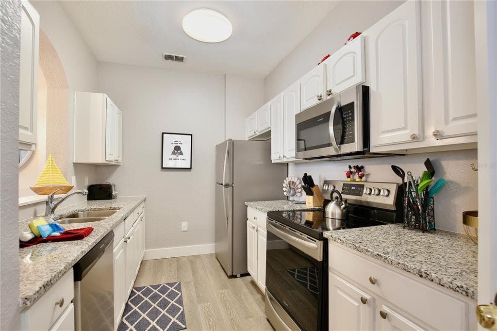 2821 ALMATON LOOP # 301, KISSIMMEE, FL 34747 — zdjęcie 4