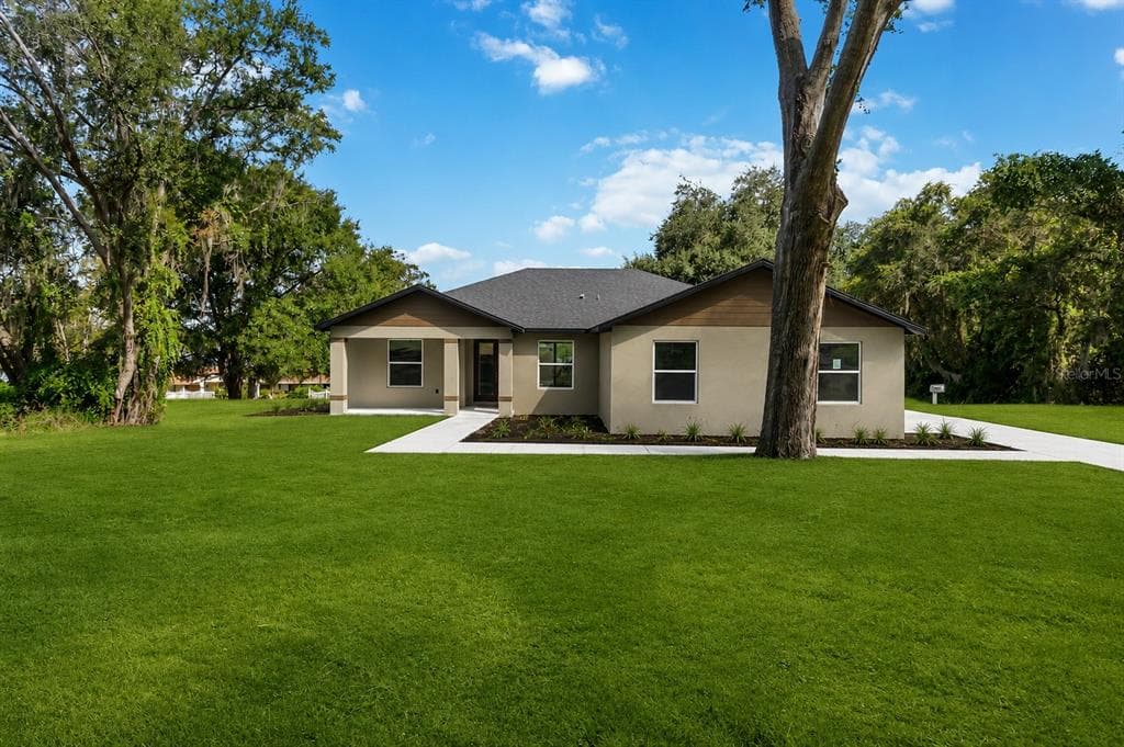 11110 OLEANDER DRIVE, CLERMONT, FL 34711