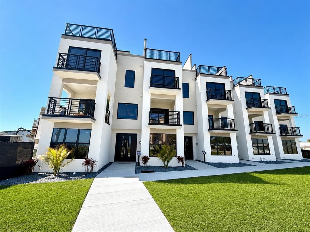 2360 OCEAN SHORE BOULEVARD # 19, ORMOND BEACH, FL 32176