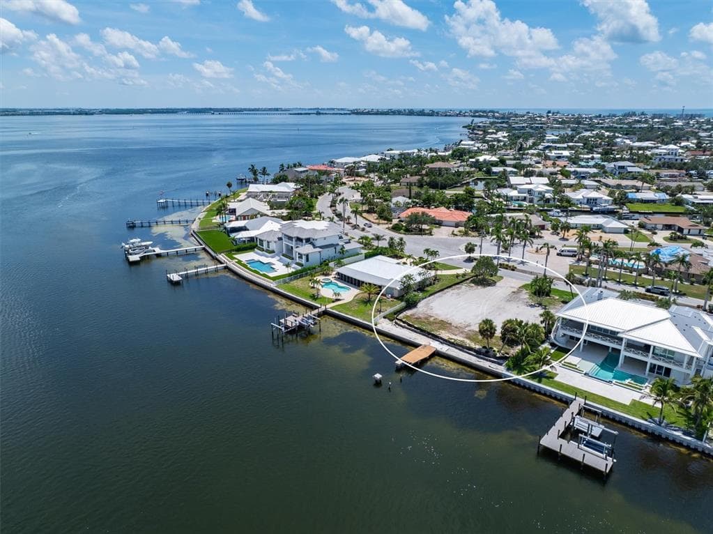 659 KEY ROYALE DRIVE, HOLMES BEACH, FL 34217 — zdjęcie 3