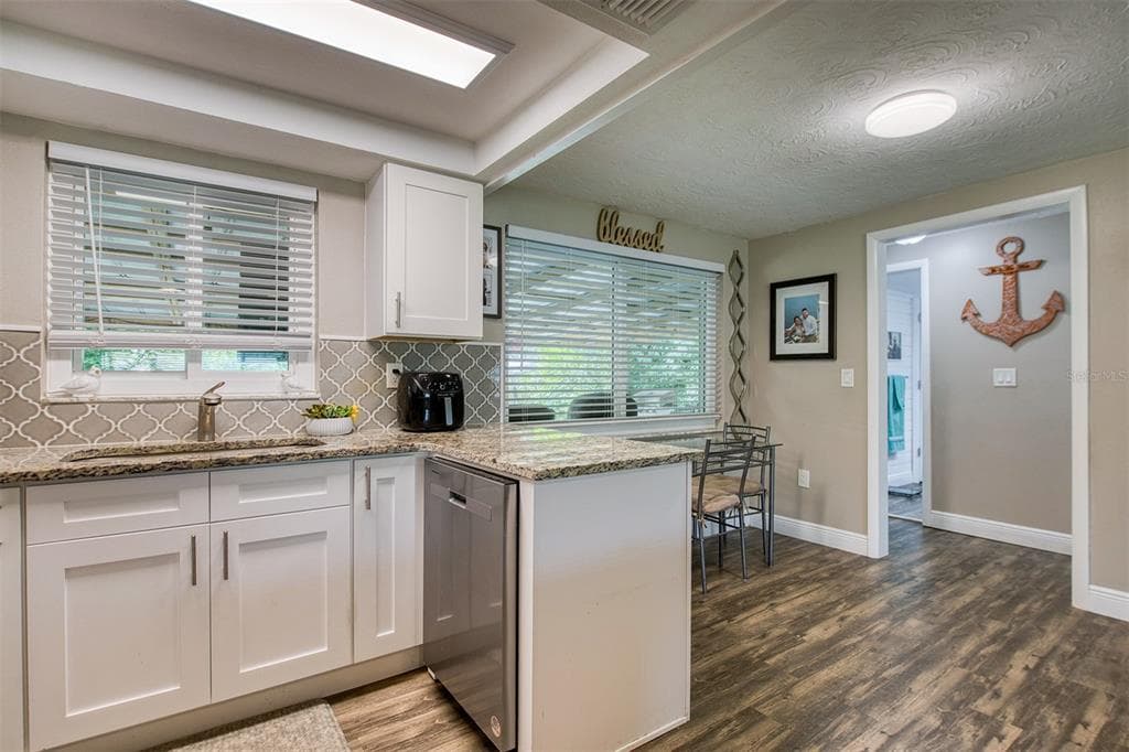 1440 WISCONSIN AVENUE, PALM HARBOR, FL 34683 — zdjęcie 5