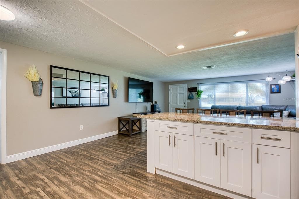 1440 WISCONSIN AVENUE, PALM HARBOR, FL 34683 — zdjęcie 4