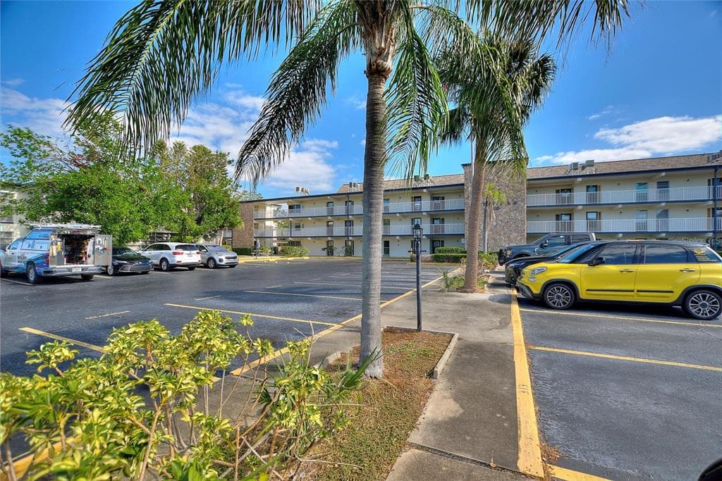 6100 12TH STREET S # 221, ST PETERSBURG, FL 33705 — zdjęcie 2