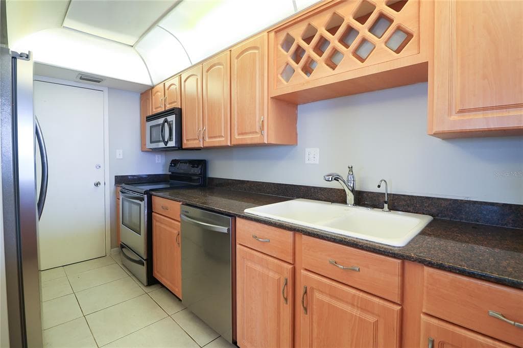 7400 SUN ISLAND DRIVE S # 501, SOUTH PASADENA, FL 33707 — zdjęcie 5