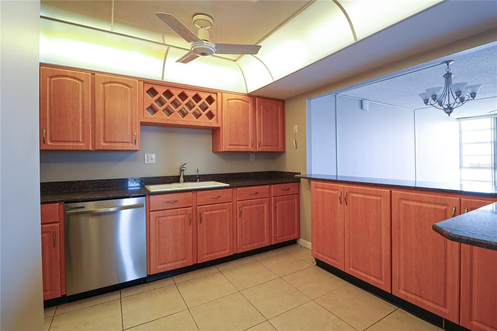 7400 SUN ISLAND DRIVE S # 501, SOUTH PASADENA, FL 33707 — zdjęcie 4