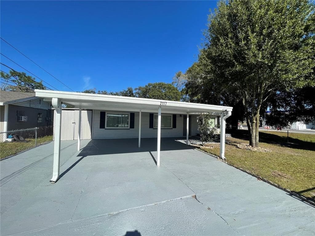 2117 IVEY LANE, LAKELAND, FL 33815