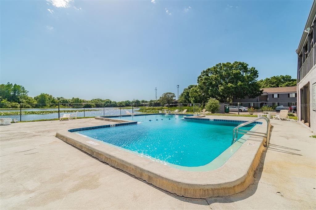 4036 CORTEZ DRIVE # A, TAMPA, FL 33614 — zdjęcie 2