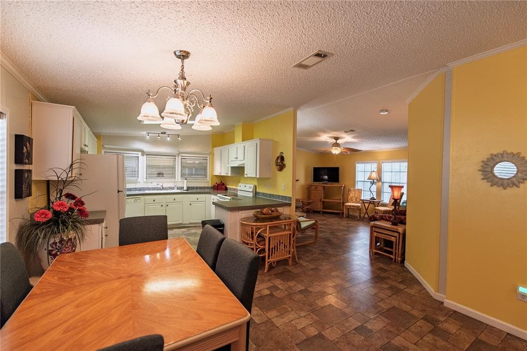 29 AMSTERDAM AVENUE, PUNTA GORDA, FL 33950 — zdjęcie 4