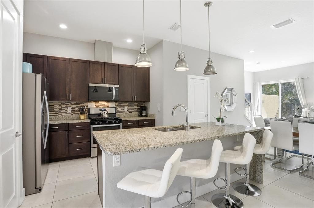 7540 SUNVILLE AVENUE, KISSIMMEE, FL 34747 — zdjęcie 4