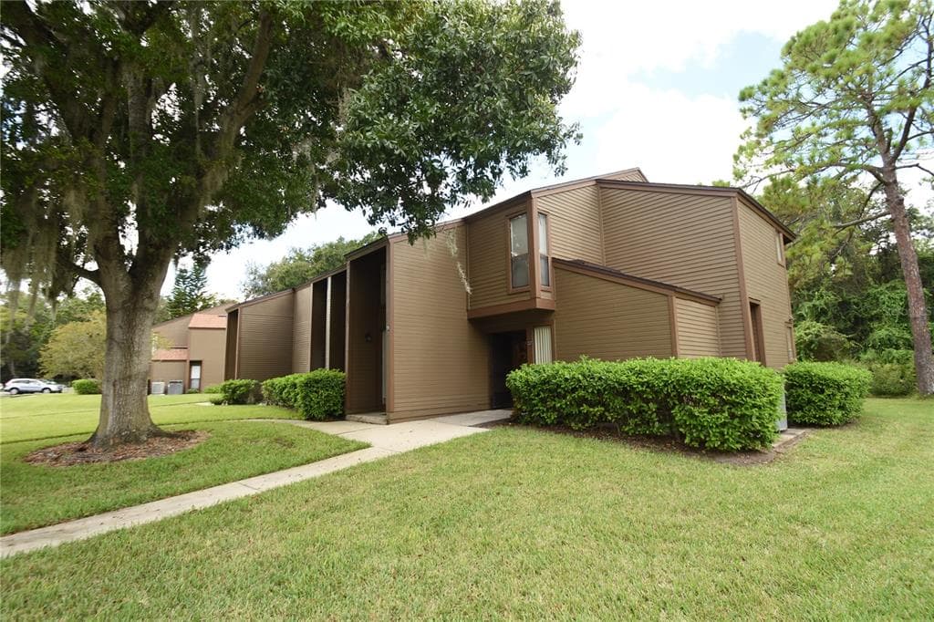 38 OXFORD LANE # 38, PALM COAST, FL 32137