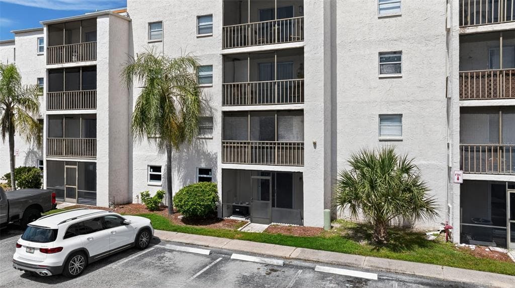 5541 BAY BOULEVARD # 203, PORT RICHEY, FL 34668 — zdjęcie 2