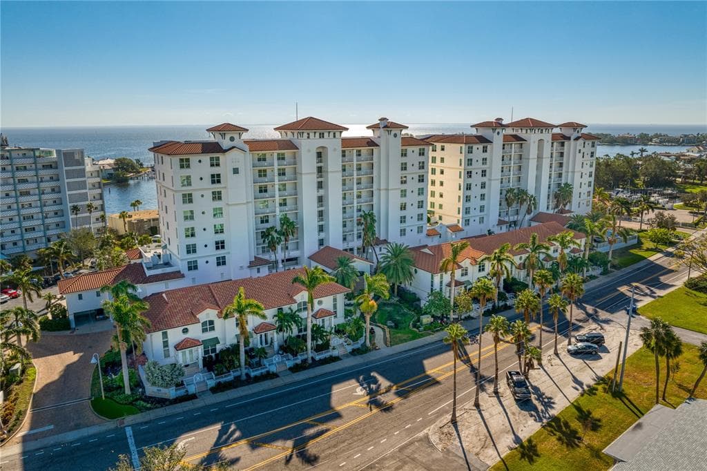 1325 SNELL ISLE BOULEVARD NE # 711, ST PETERSBURG, FL 33704 — zdjęcie 2