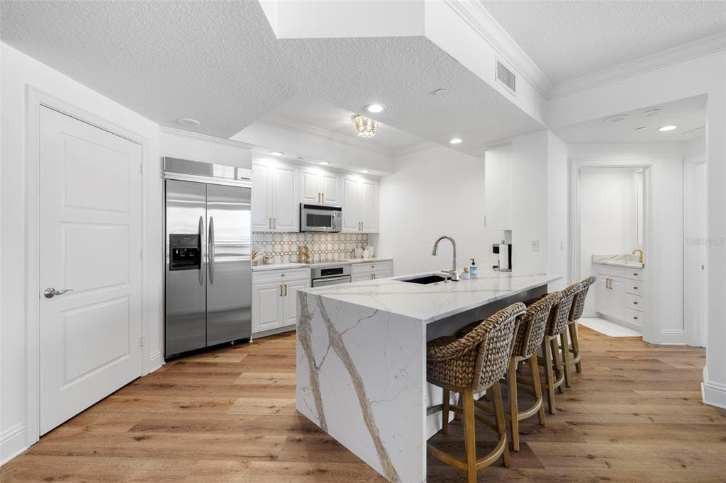 11 BAYMONT STREET # 909, CLEARWATER BEACH, FL 33767 — zdjęcie 3