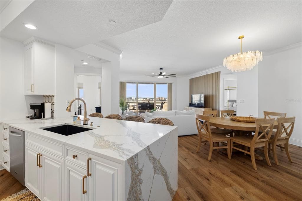 11 BAYMONT STREET # 909, CLEARWATER BEACH, FL 33767 — zdjęcie 5