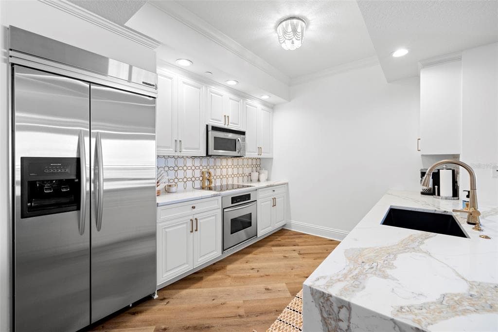 11 BAYMONT STREET # 909, CLEARWATER BEACH, FL 33767 — zdjęcie 4