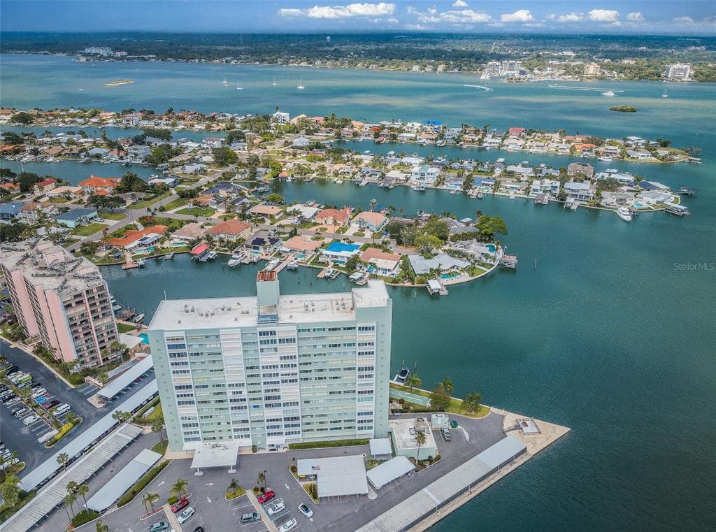 31 ISLAND WAY # 605, CLEARWATER BEACH, FL 33767 — zdjęcie 2