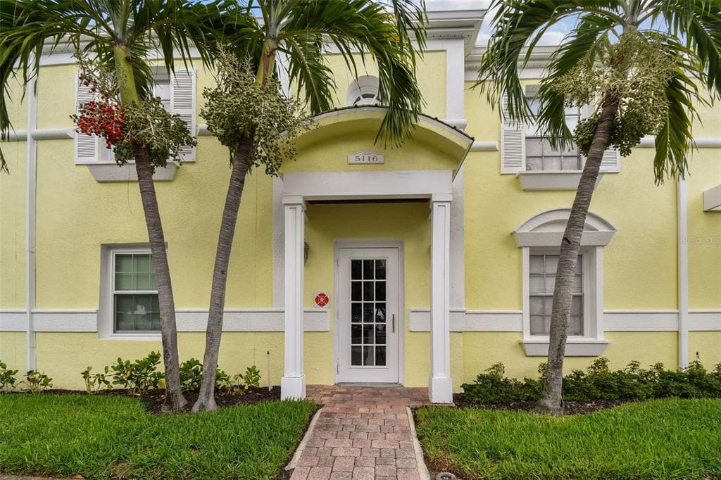 5116 BEACH DRIVE SE # D, ST PETERSBURG, FL 33705 — zdjęcie 2
