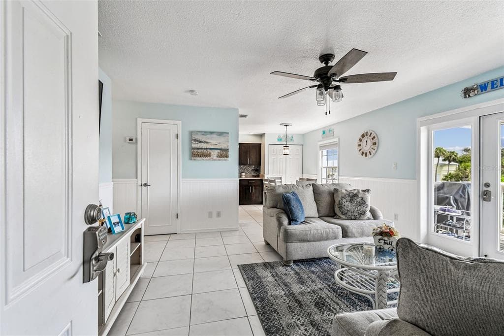 5116 BEACH DRIVE SE # D, ST PETERSBURG, FL 33705 — zdjęcie 5