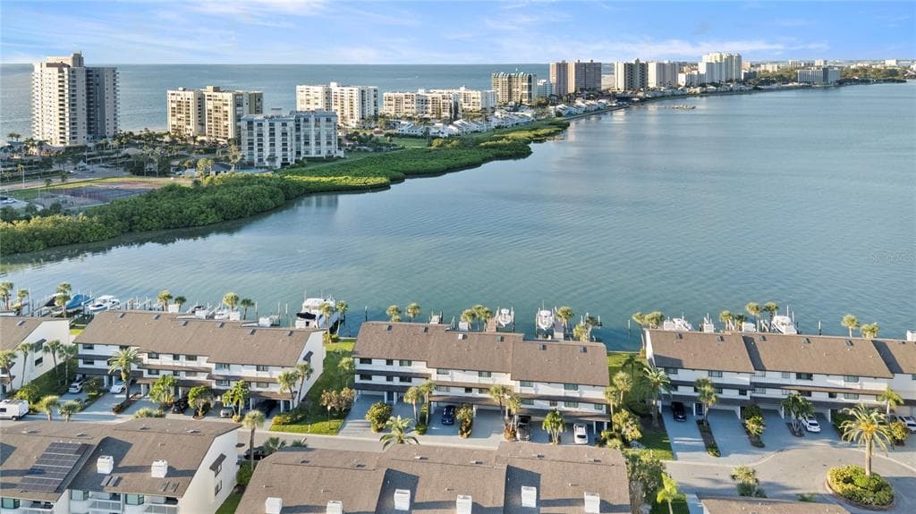 150 MARINA DEL REY COURT, CLEARWATER BEACH, FL 33767 — zdjęcie 2