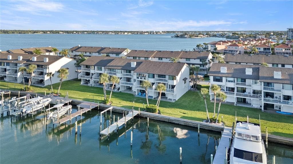 150 MARINA DEL REY COURT, CLEARWATER BEACH, FL 33767 — zdjęcie 5