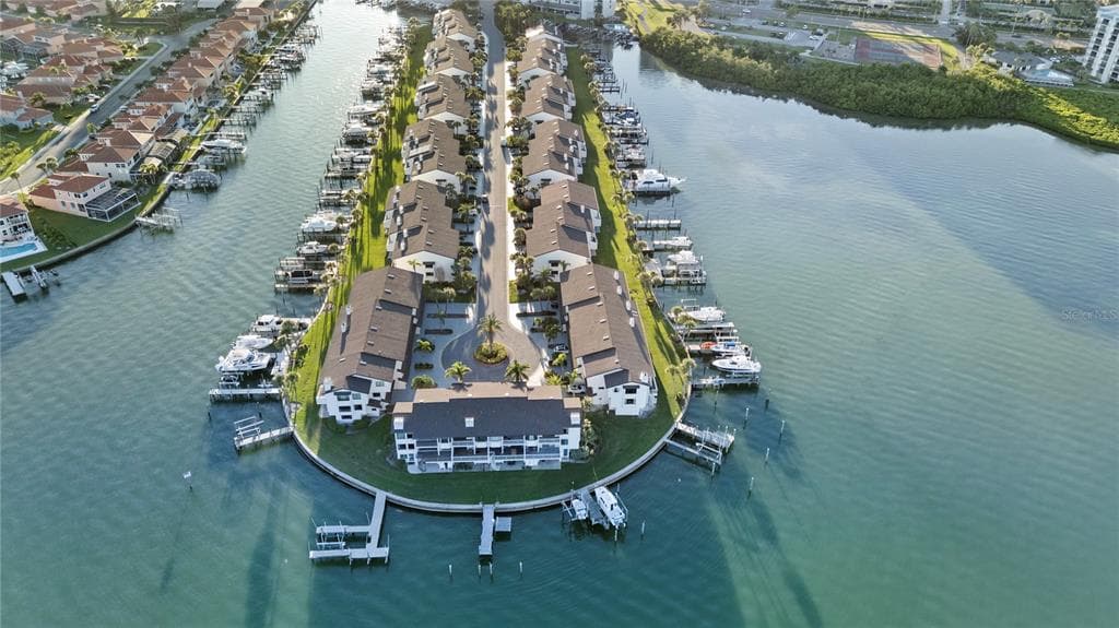 150 MARINA DEL REY COURT, CLEARWATER BEACH, FL 33767 — zdjęcie 4