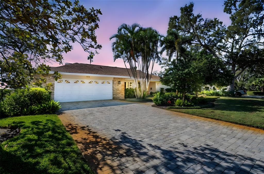 1100 FRIENDLY WAY S, ST PETERSBURG, FL 33705 — zdjęcie 2