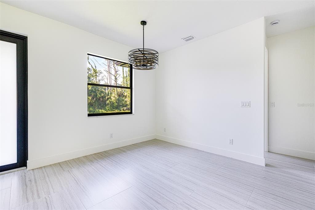 17196 GLENVIEW AVENUE, PORT CHARLOTTE, FL 33954 — zdjęcie 5