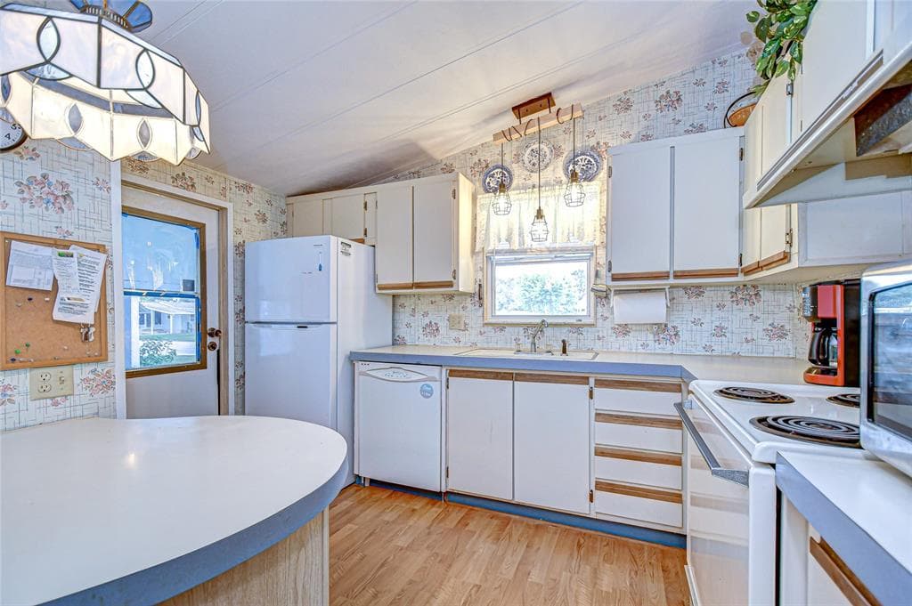 3922 WILLIAM HUME DRIVE, ZEPHYRHILLS, FL 33541 — zdjęcie 3