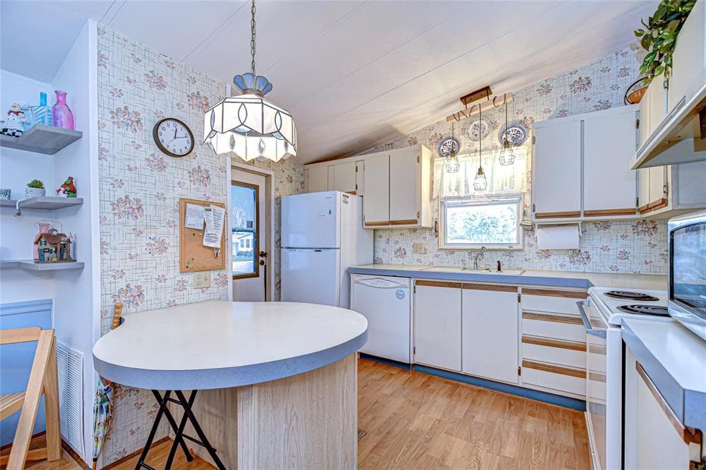 3922 WILLIAM HUME DRIVE, ZEPHYRHILLS, FL 33541 — zdjęcie 4