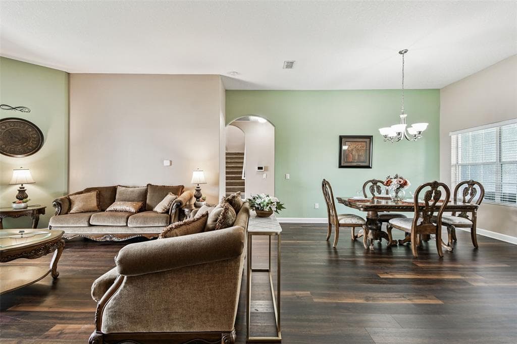 205 ORANGE MILL AVE, RUSKIN, FL 33570 — zdjęcie 4