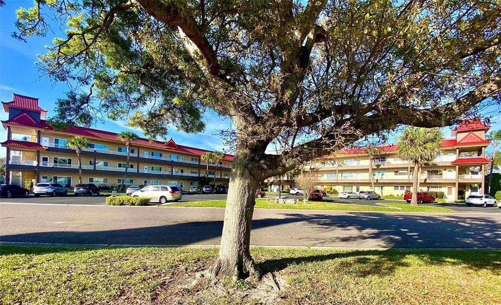 2402 ECUADORIAN WAY # 18, CLEARWATER, FL 33763 — zdjęcie 2
