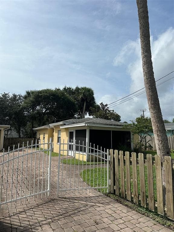 401 OAKWOOD AVENUE # A, NEW SMYRNA BEACH, FL 32169 — zdjęcie 2
