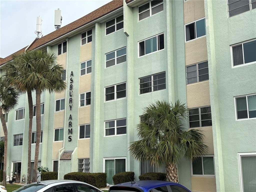801 83RD AVENUE N # 127, ST PETERSBURG, FL 33702