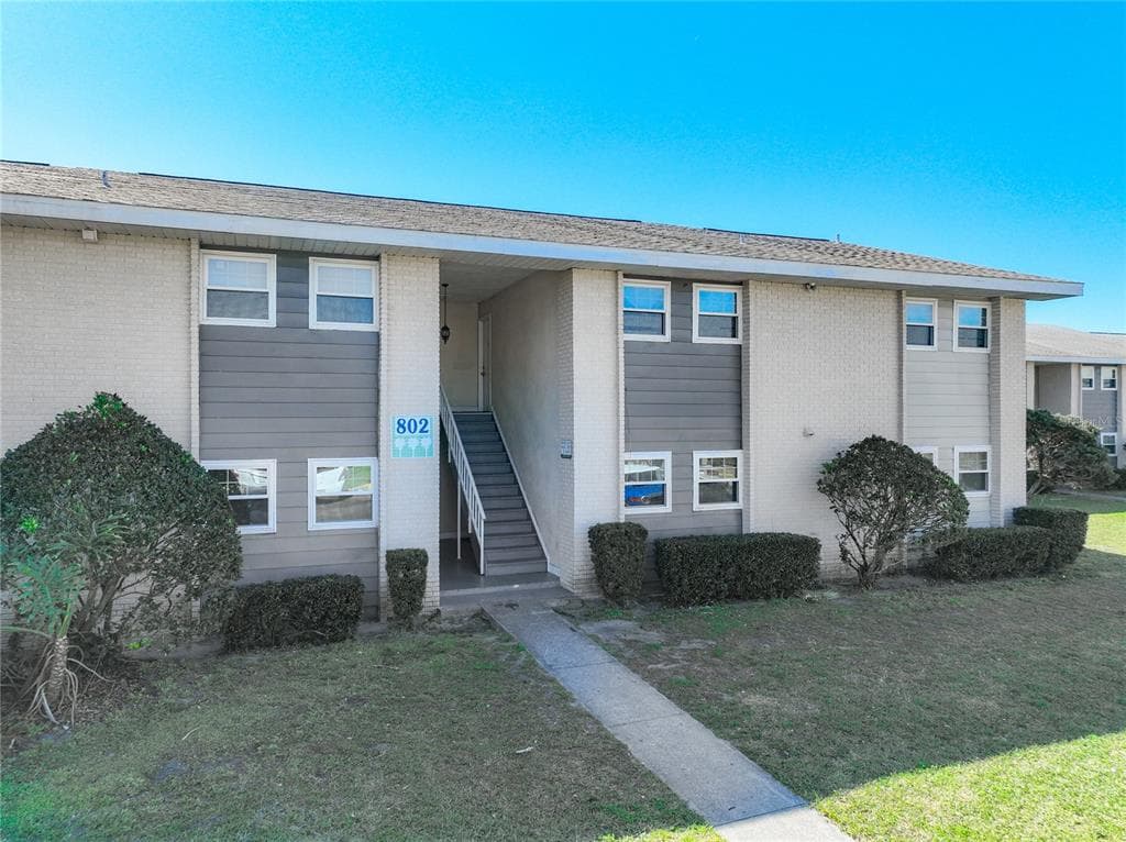 802 SKY LAKE CIRCLE # C, ORLANDO, FL 32809