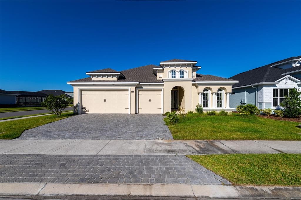 525 MOSAIC BOULEVARD, DAYTONA BEACH, FL 32124