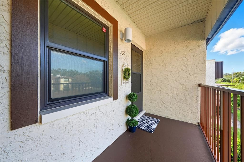 2400 WINDING CREEK BOULEVARD # 9-202, CLEARWATER, FL 33761 — zdjęcie 2
