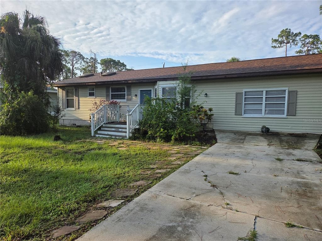 17455 MASTEN AVENUE, PORT CHARLOTTE, FL 33954