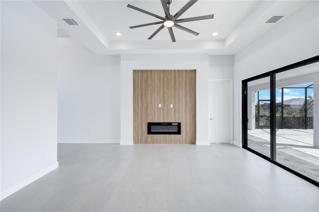 14431 ARTESIA AVENUE, PORT CHARLOTTE, FL 33981 — zdjęcie 4