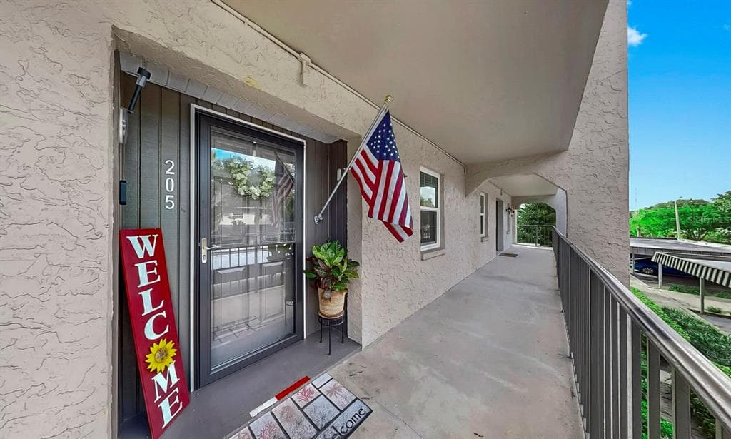 8799 BARDMOOR BOULEVARD # 205, SEMINOLE, FL 33777 — zdjęcie 2