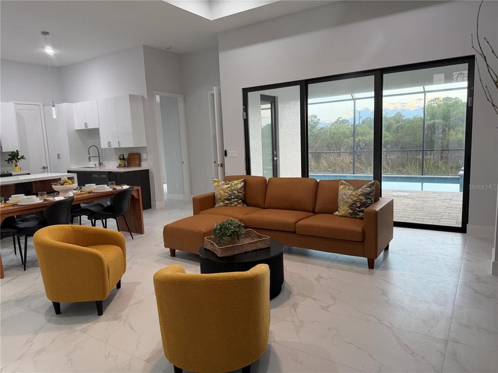 10123 BOYLSTON STREET, PORT CHARLOTTE, FL 33981 — zdjęcie 4