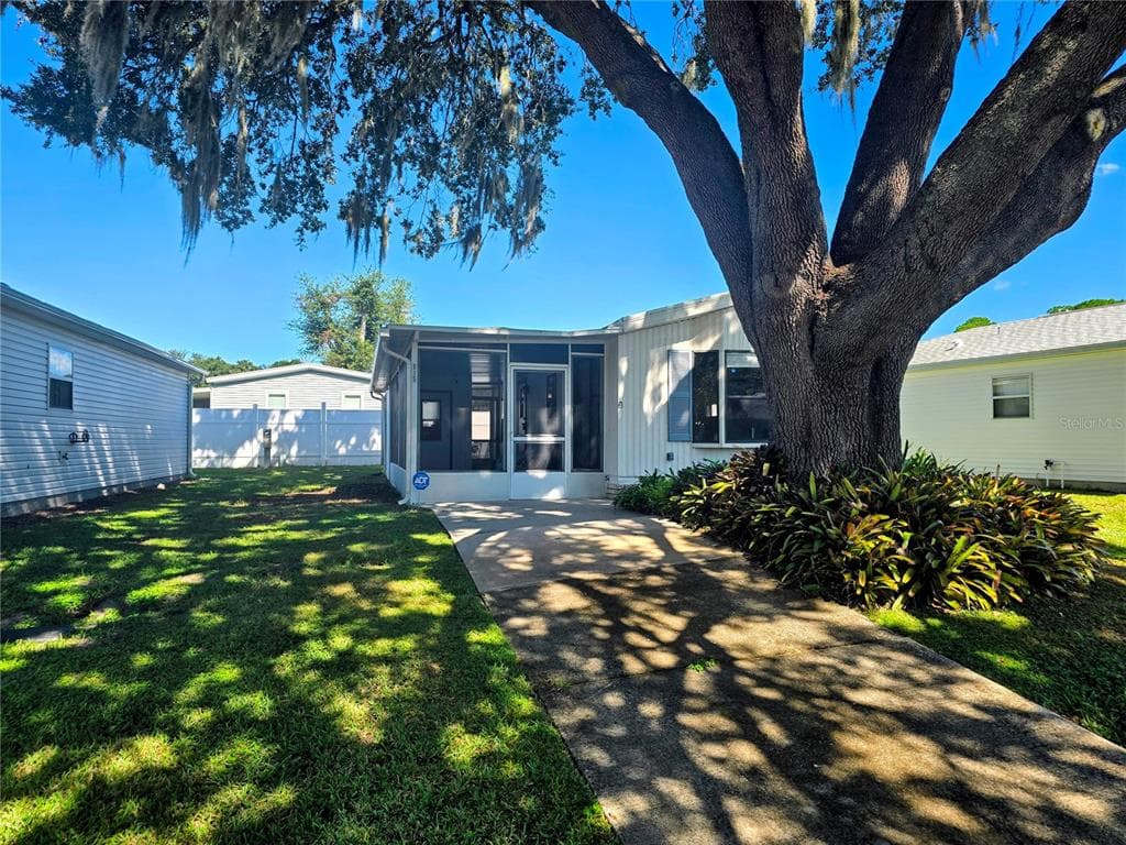 615 NE COTTAGE PARK LANE, LEESBURG, FL 34748 — zdjęcie 3