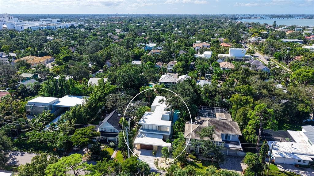 1642 BAHIA VISTA STREET, SARASOTA, FL 34239 — zdjęcie 2